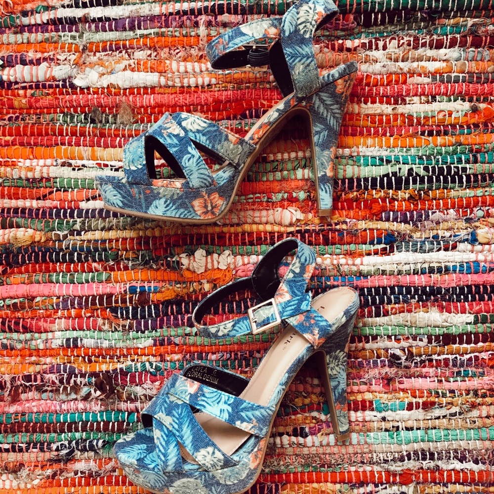 Lov Mark Blue Floral One Strap Heels